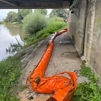 Ölsperre aus Wörnitz.jpeg