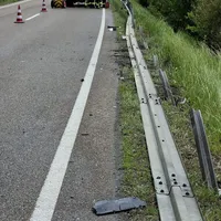 VU B25 (8).jpeg