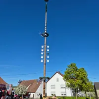 Maibaum aufstellen (3).jpeg