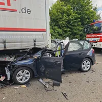 pkw_gegen_lkw_13.jpeg