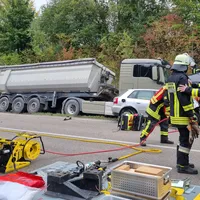PKW gegen LKW (5)-1.jpg
